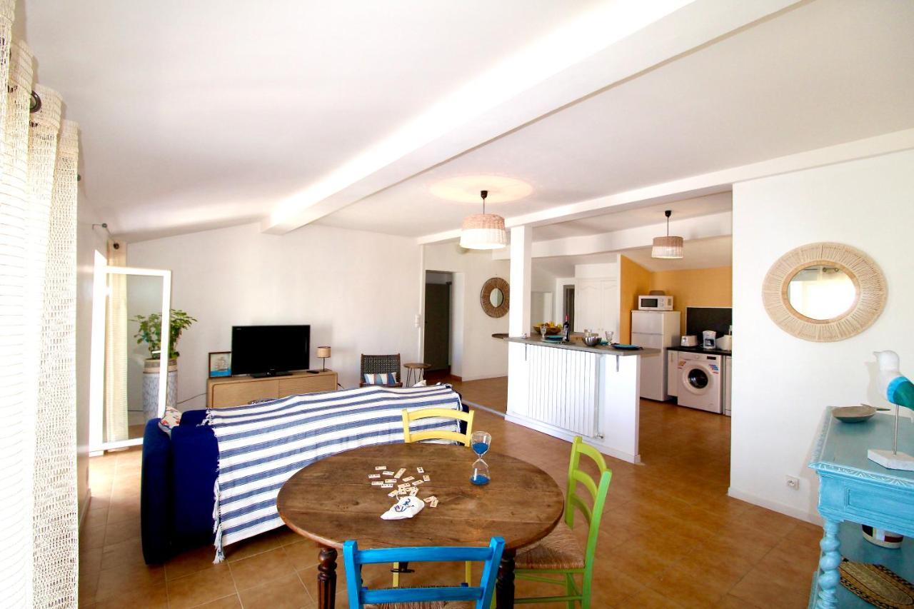 Grand Appartement Avec Vue Sur Quai Sète Esterno foto